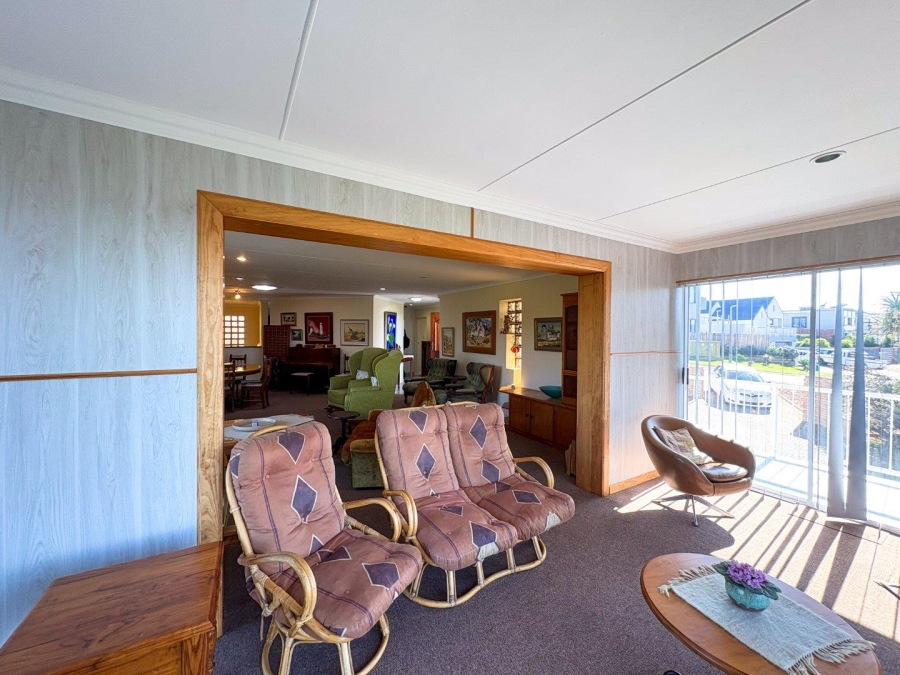 3 Bedroom Property for Sale in Stilbaai Western Cape